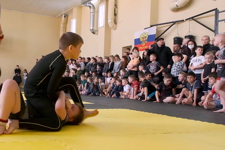 detskiy turnir po dzhiu dzhitsu - Николай Федосов