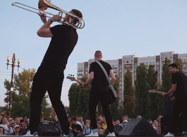 Концерт посвященный Дню молодежи на Севастопольской набережной